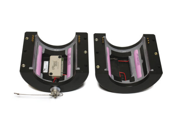 Dx half-shell housing with integrated power supply (battery or secondary coil for inductive supply)