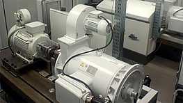 Test stand for electric drivetrain